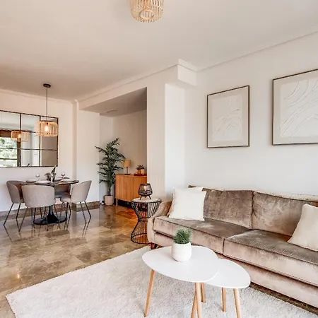 Ultimate - Met Uitzicht Op Het Zwembad Estepona