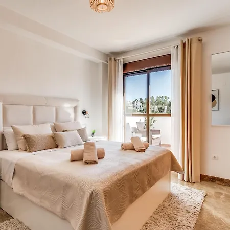 Apartman Ultimate - Met Uitzicht Op Het Zwembad Estepona