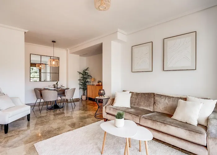 Ultimate - Met Uitzicht Op Het Zwembad Estepona