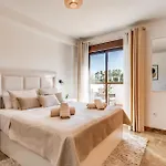 Apartment Ultimate - Met Uitzicht Op Het Zwembad Estepona